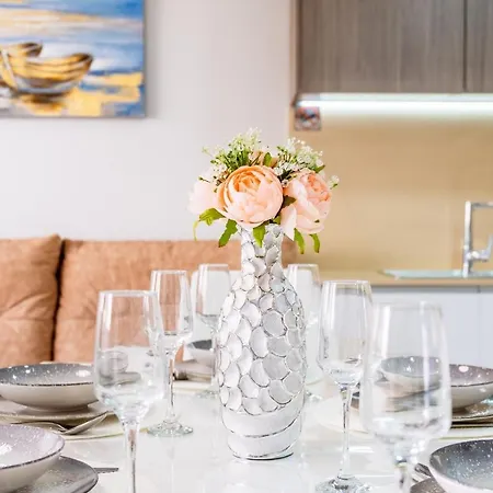 New 2020 Residencial Aqua -apartment Center Апартаменты